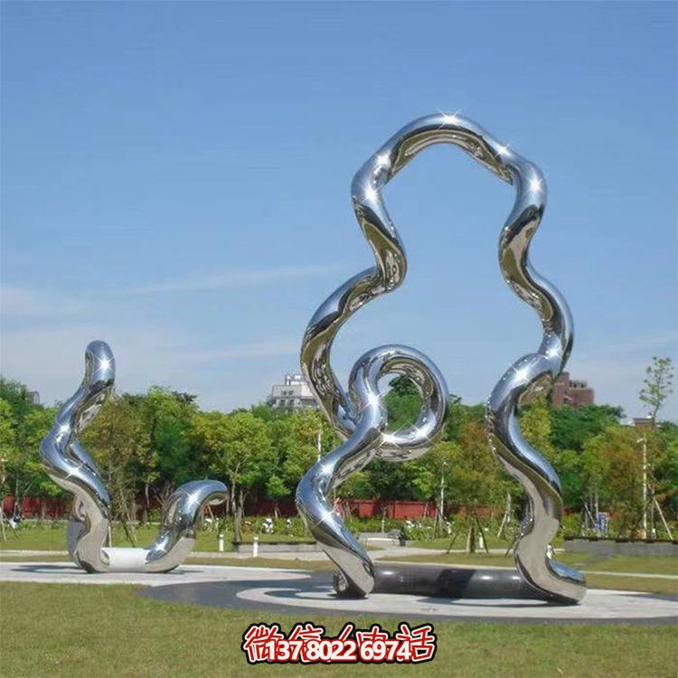 大型不銹鋼異形擺件，為公園綠地增色