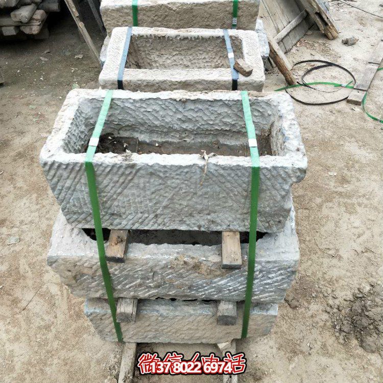 傳統(tǒng)工藝雕刻大理石擺件，點綴老石槽庭院造景