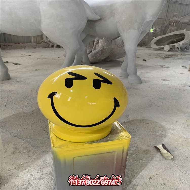 全新玻璃鋼游樂場，彩繪公仔、卡通雕塑，讓您的游樂體驗更加豐富多彩