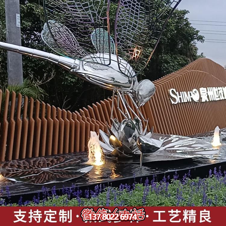 大型不銹鋼雕塑，為城市酒店、公園、商場(chǎng)及水景環(huán)境增添獨(dú)特景觀