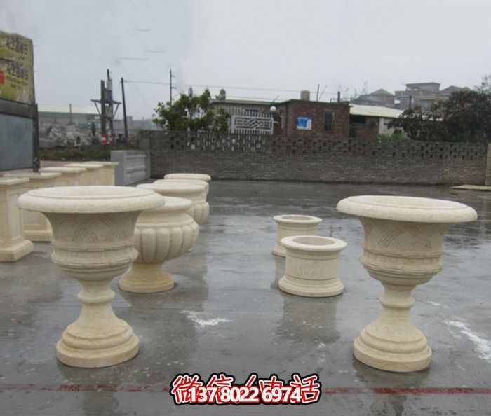 歐式石雕花盆，裝飾您的公園景觀