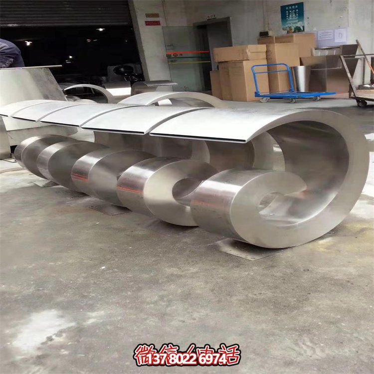 酒店步行街不銹鋼創(chuàng)意水池落地擺件